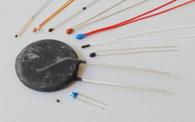 NTC, PTC, Thermistor, Kaltleiter, Heißleiter, Temperatur, Sensor, Fühler,
